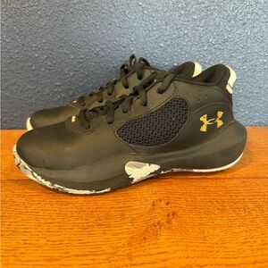 Under Armour Black Sneakers with Gold Accents